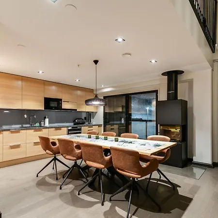 Cranberry A 1 Ski-in Ski-out Visit Apartment Levi