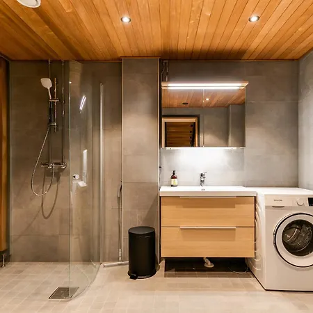 Cranberry A 1 Ski-in Ski-out Visit *