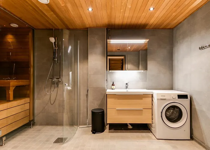 Cranberry A 1 Ski-in Ski-out Visit *